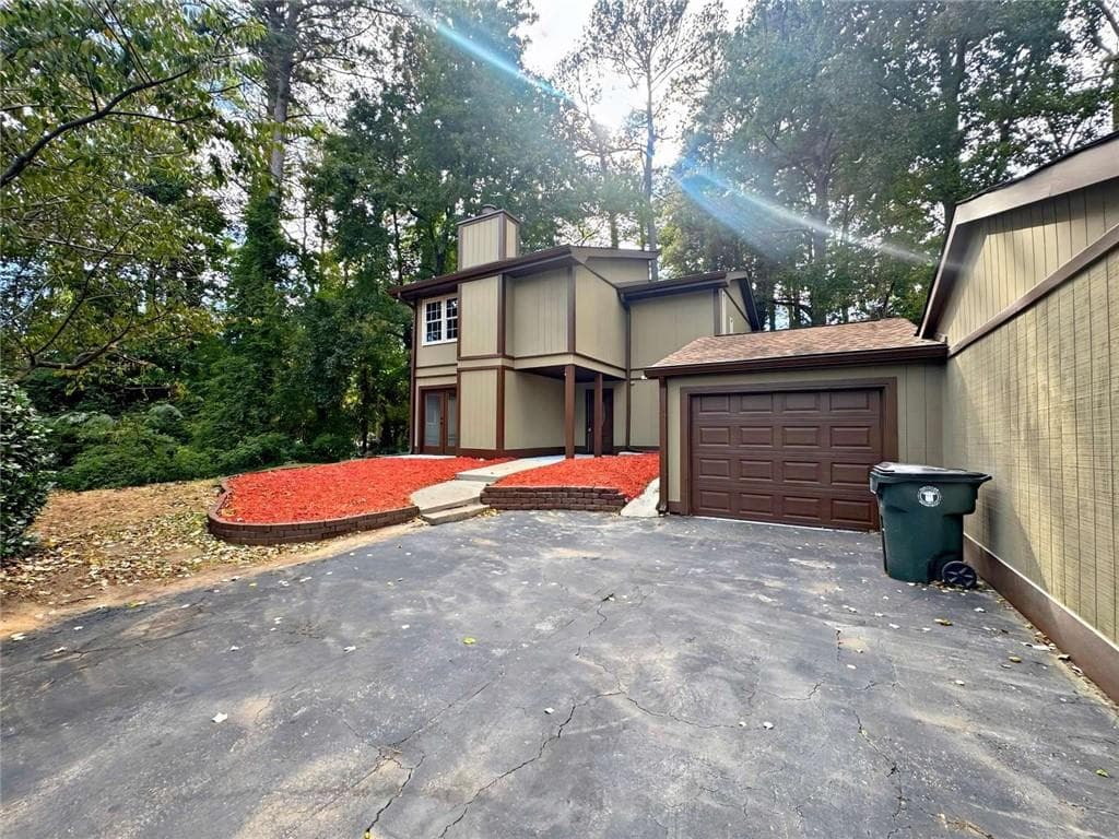 3 bedroom, 3 bathroom, 1,802 sq ft townhouse sold at 3078 Meadow Mere, Atlanta, GA 30341