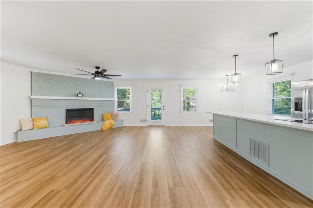 3 bedroom, 2 bathroom, 2,481 sq ft single family residence under contract at 2011 Shadowwood Drive, Marietta, GA 30066 — photo 9