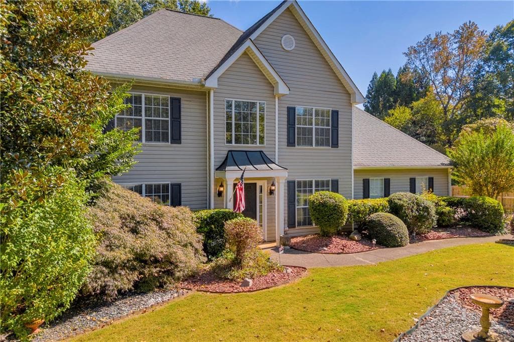 3 bedroom, 3 bathroom, 2,130 sq ft single family residence sold at 5440 Cowart Court, Cumming, GA 30041