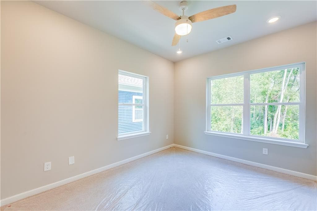 3 bedroom, 3 bathroom, 1,326 sq ft townhouse under contract at 960 Lawton Street, Atlanta, GA 30310 — photo 8