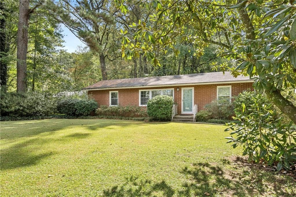 2855 Hollywood Drive, Decatur, GA 30033 — most recent listing photo