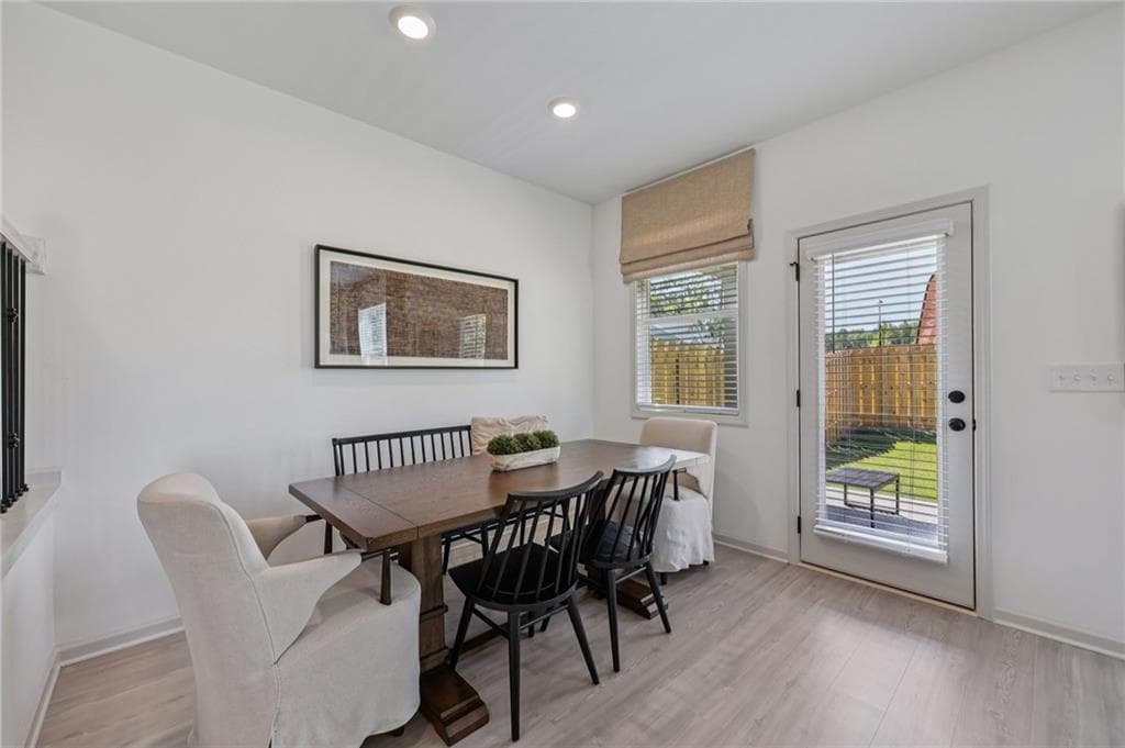 3 bedroom, 3 bathroom, 1,677 sq ft townhouse for rent at 180 Hensley Park Lane The Finch, Dawsonville, GA 30534 for $2,225 a month — photo 9