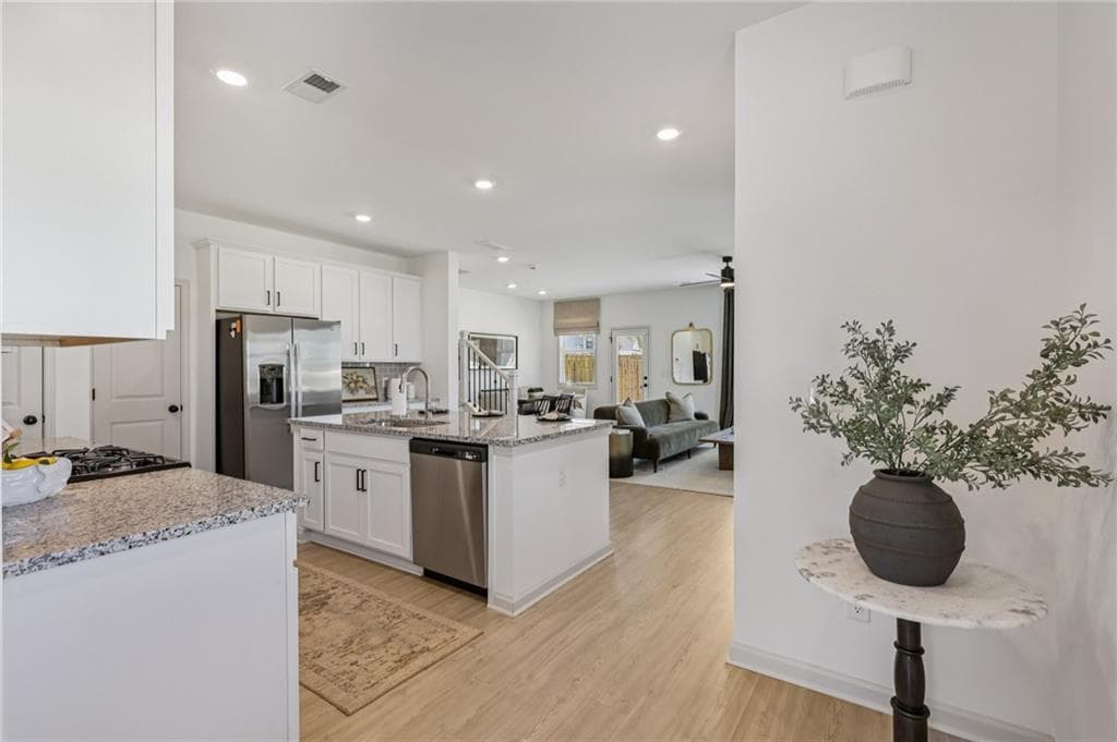 3 bedroom, 3 bathroom, 1,835 sq ft townhouse for rent at 180 Hensley Park Lane Heron, Dawsonville, GA 30534 for $2,331 a month — photo 10