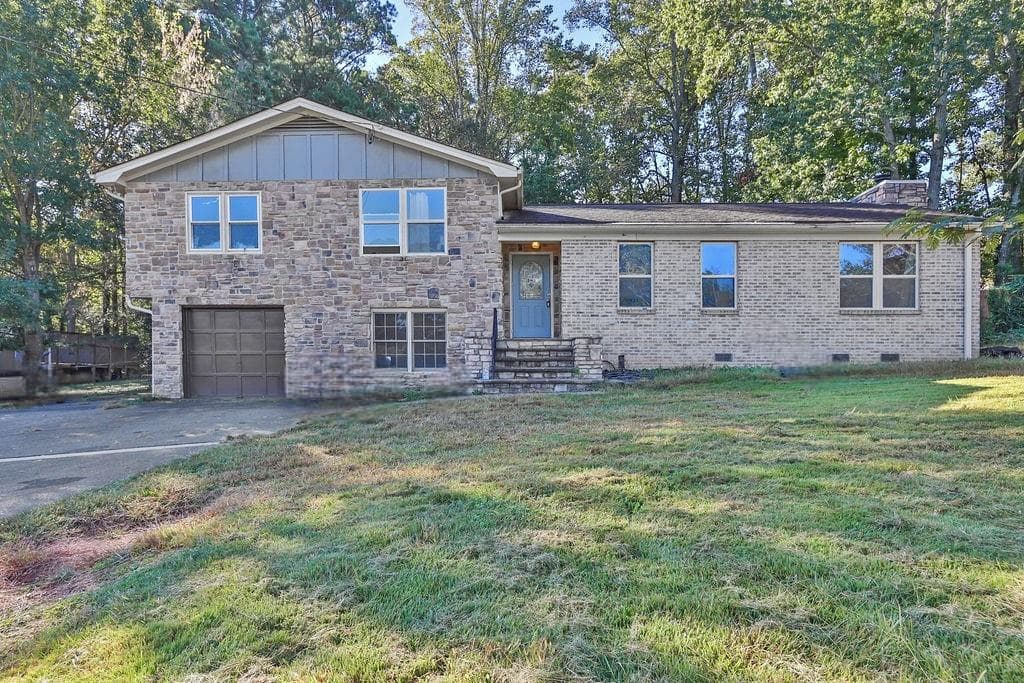 1200 Oakwoods Drive, Woodstock, GA 30188 — most recent listing photo