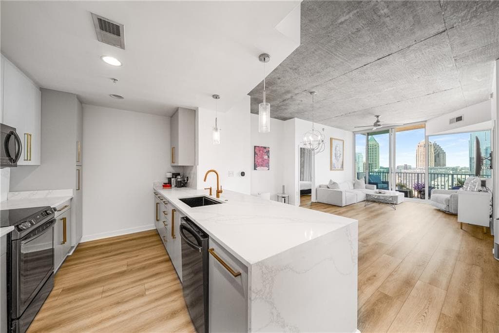 860 Peachtree Street 2105, Atlanta, GA 30308 — most recent listing photo