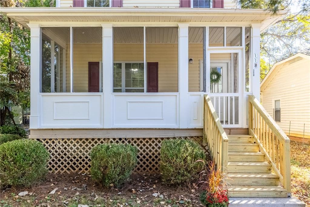 3 bedroom, 3 bathroom, 1,728 sq ft single family residence for sale at 118 Whitefoord Avenue, Atlanta, GA 30317 — photo 3