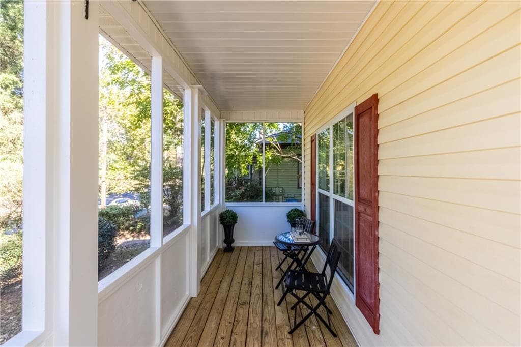 3 bedroom, 3 bathroom, 1,728 sq ft single family residence for sale at 118 Whitefoord Avenue, Atlanta, GA 30317 — photo 4