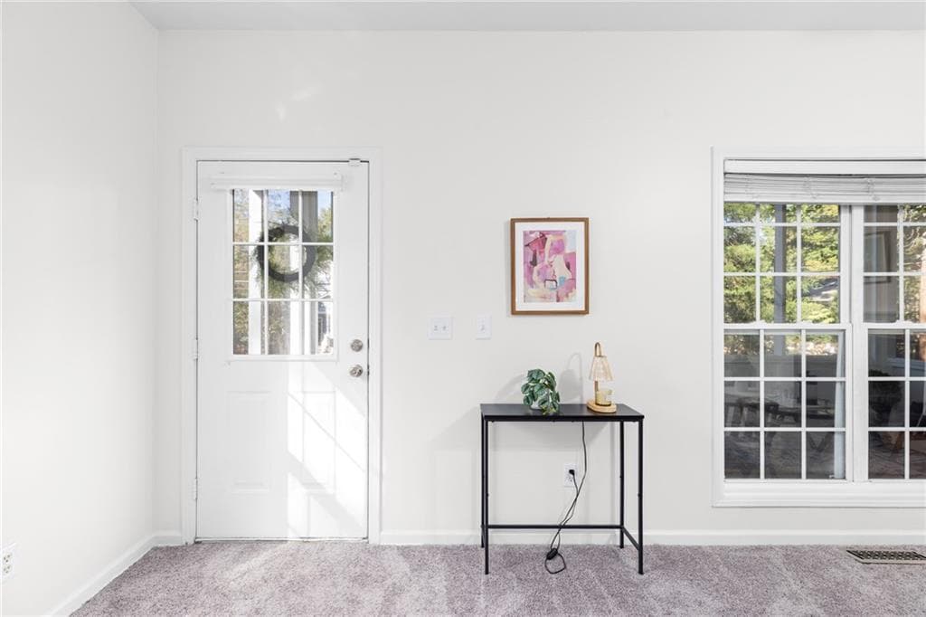 3 bedroom, 3 bathroom, 1,728 sq ft single family residence for sale at 118 Whitefoord Avenue, Atlanta, GA 30317 — photo 6
