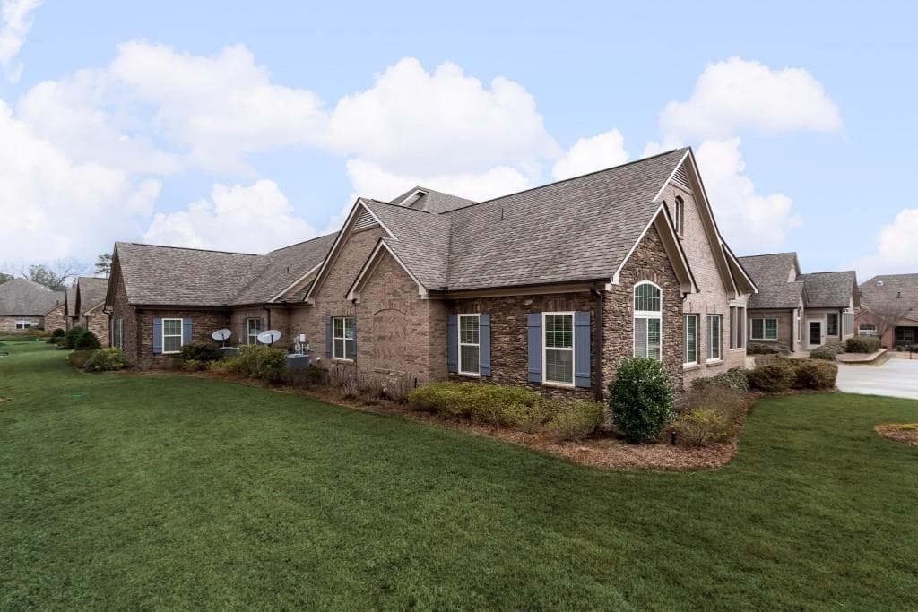 320 Brookhaven Walk, Johns Creek, GA 30097 — most recent listing photo