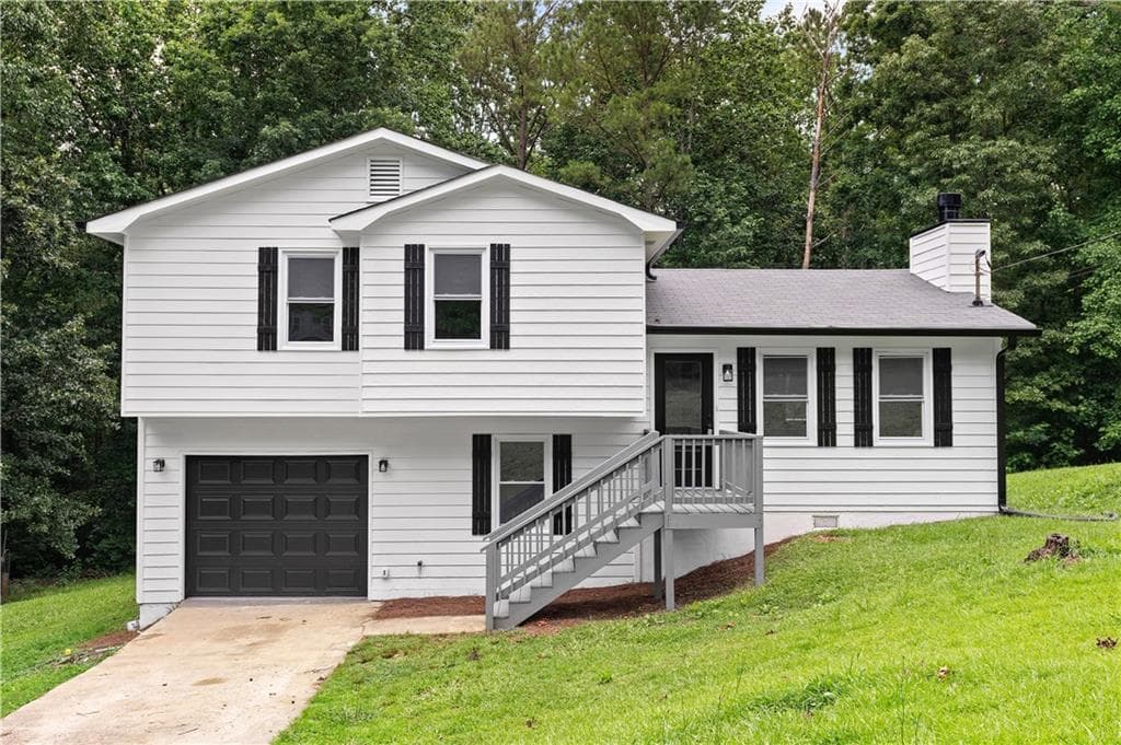 195 Beverly Park Court, Newnan, GA 30263 — most recent listing photo