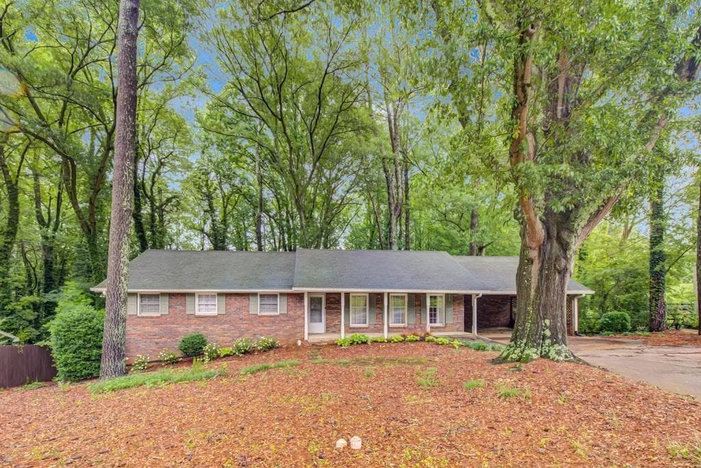 333 Lynne Circle, Alpharetta, GA 30009 — most recent listing photo