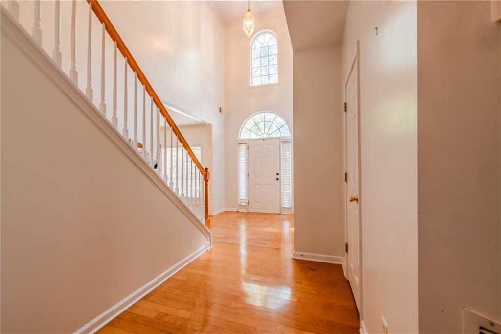 4 bedroom, 3 bathroom, 2,718 sq ft single family residence for sale at 640 FITZGERALD Place, Atlanta, GA 30349 — photo 6
