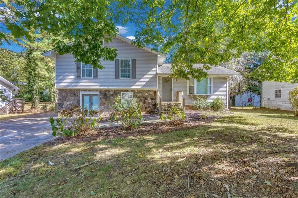 8876 Ashwood Drive, Riverdale, GA 30274 — most recent listing photo