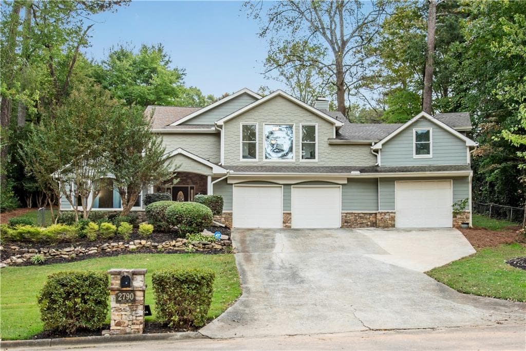 2790 Burtz Drive, Marietta, GA 30068 — most recent listing photo