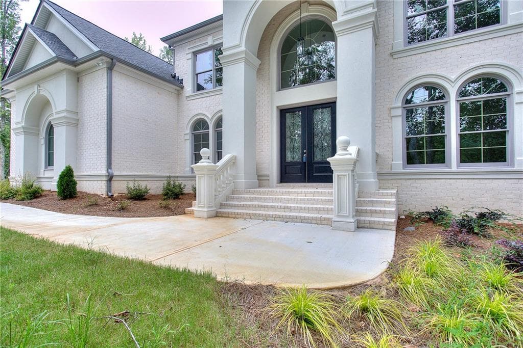5 bedroom, 5 bathroom single family residence for sale at 2010 Fontainbleau Drive, Conyers, GA 30094 — photo 2