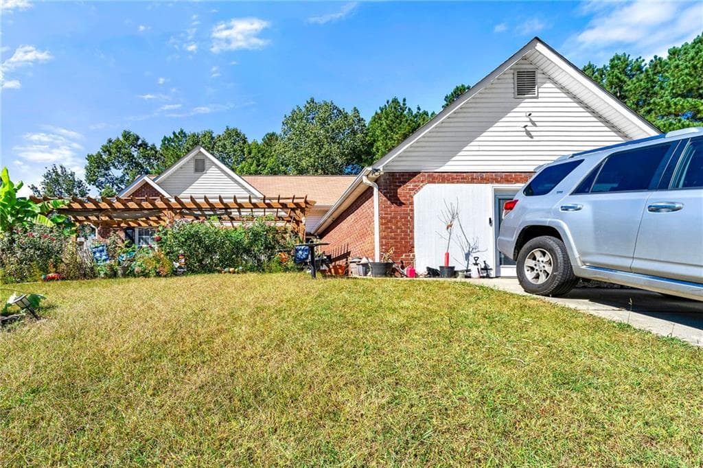 11045 Knotty Pine Place, Hampton, GA 30228 — most recent listing photo