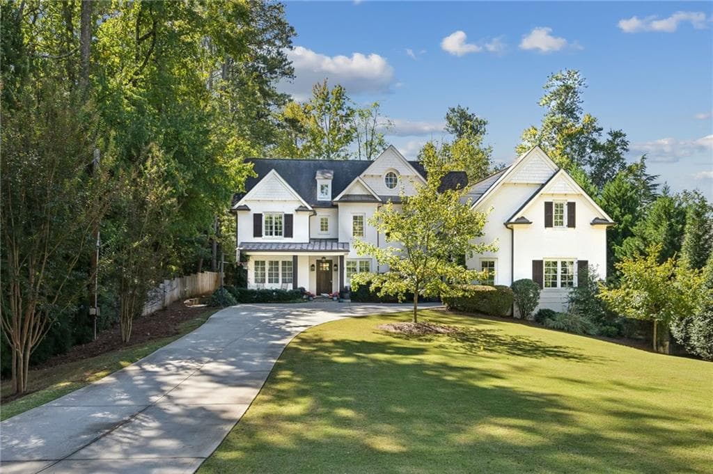 2939 Mabry Lane, Atlanta, GA 30319 — most recent listing photo