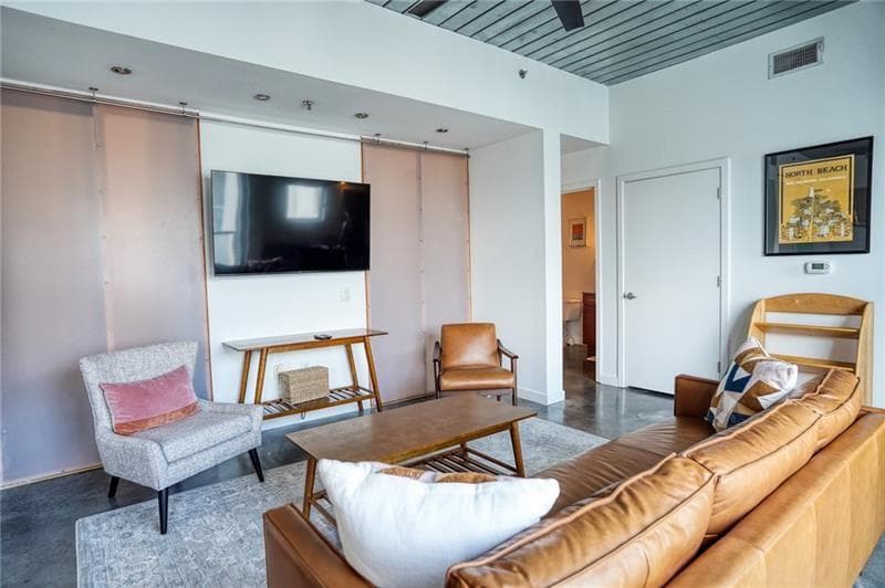 2 bedroom, 2 bathroom, 1,015 sq ft condominium for rent at 620 Glen Iris Drive 524, Atlanta, GA 30308 for $4,000 a month — photo 3