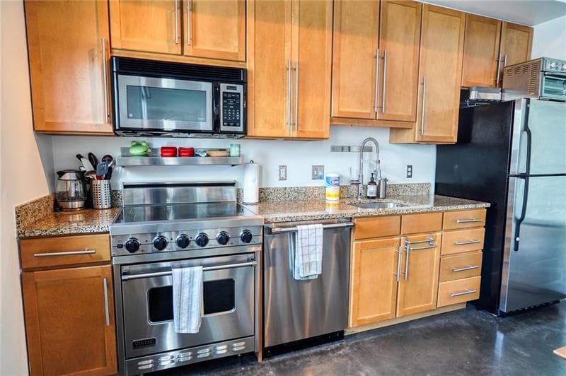 2 bedroom, 2 bathroom, 1,015 sq ft condominium for rent at 620 Glen Iris Drive 524, Atlanta, GA 30308 for $4,000 a month — photo 8