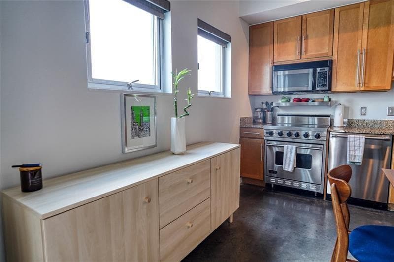 2 bedroom, 2 bathroom, 1,015 sq ft condominium for rent at 620 Glen Iris Drive 524, Atlanta, GA 30308 for $4,000 a month — photo 9