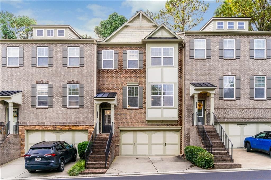 2074 Cobblestone Circle, Atlanta, GA 30319 — most recent listing photo