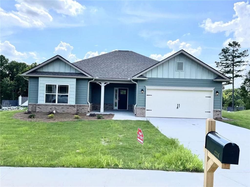 3 bedroom, 2 bathroom, 1,956 sq ft single family residence for sale at 2234 Remington Drive, Commerce, GA 30529
