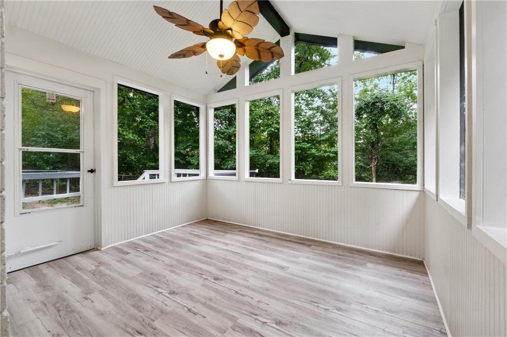 3 bedroom, 2 bathroom, 1,399 sq ft single family residence sold at 1564 Mill Run Court, Lawrenceville, GA 30046