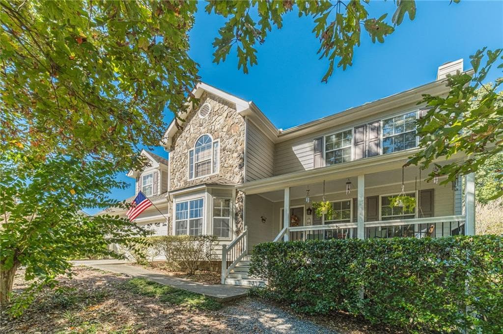 4 bedroom, 3 bathroom, 3,224 sq ft single family residence sold at 962 Cove Lake Court, Lawrenceville, GA 30045