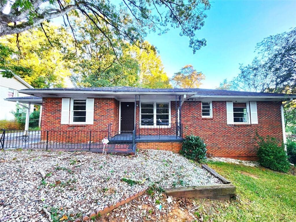 2 bedroom, 3 bathroom, 1,214 sq ft single family residence sold at 3542 N DRUID HILLS Road, Decatur, GA 30033