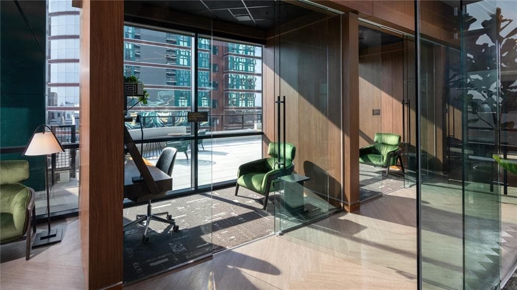 1 bedroom, 1 bathroom, 810 sq ft apartment for rent at 1382 Peachtree Street A8, Atlanta, GA 30309 for $2,357 a month — photo 7
