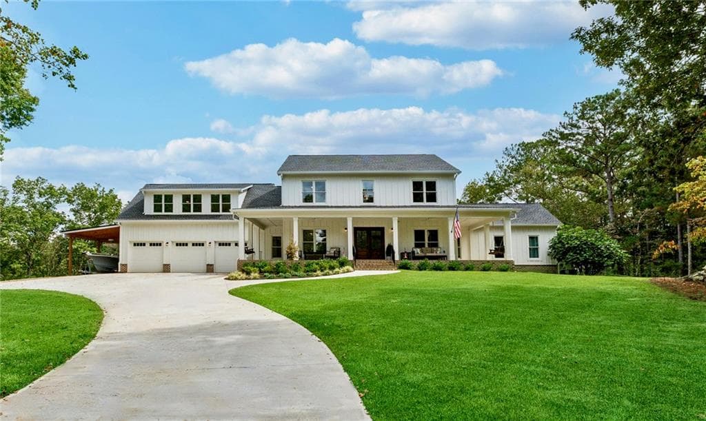 5 bedroom, 5 bathroom, 6,094 sq ft single family residence for sale at 38 Mountain Ridge Road, White, GA 30184 — photo 2