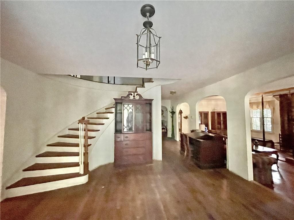 6 bedroom, 4 bathroom, 3,287 sq ft single family residence under contract at 10588 Fitzgerald Road, Jonesboro, GA 30238 — photo 7