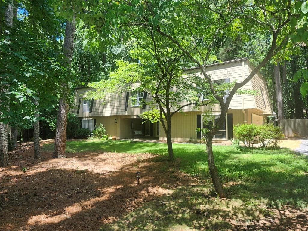 220 Hollyberry Drive, Roswell, GA 30076 — most recent listing photo