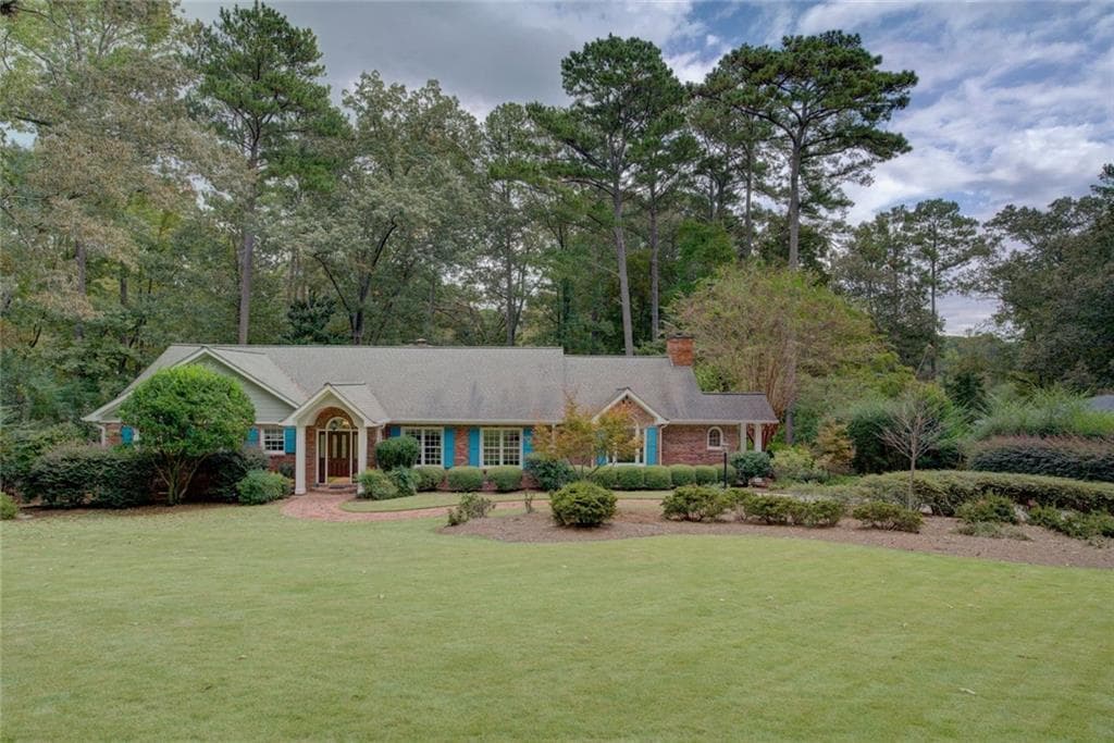 8 Crestwood Dr SW, Rome, GA 30165 — most recent listing photo
