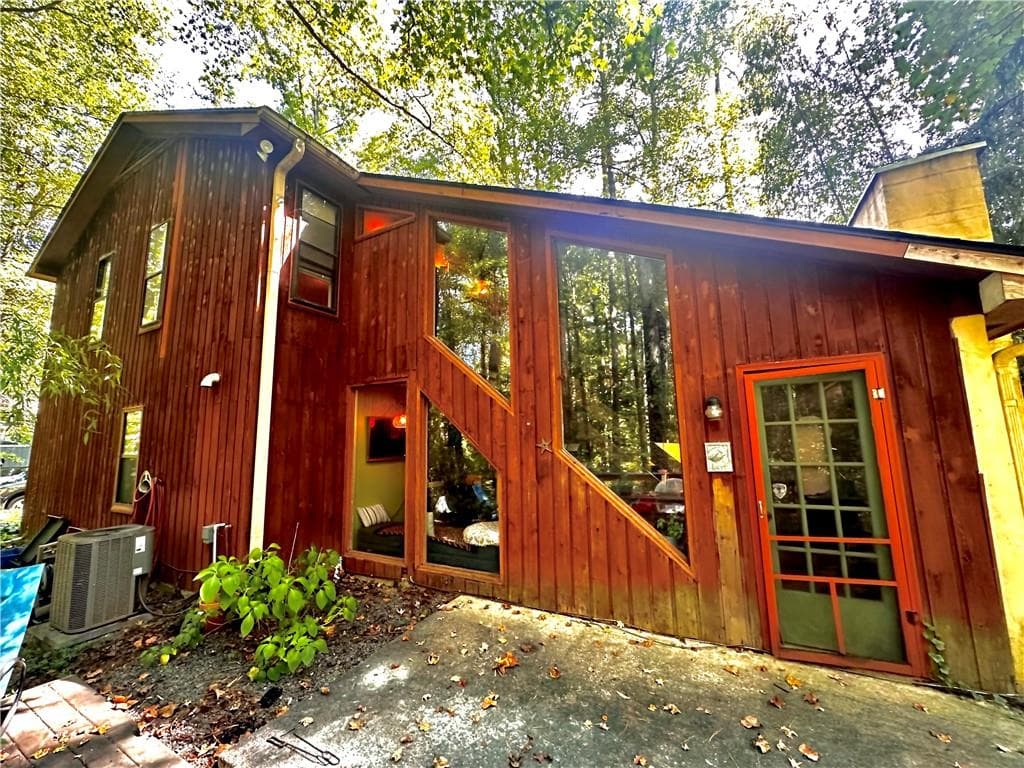 3025 Wayward Drive, Marietta, GA 30066 — most recent listing photo