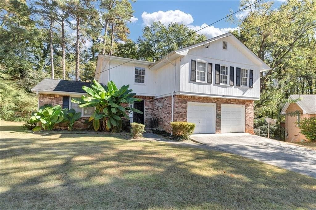 1328 Kimlie Lane, Decatur, GA 30035 — most recent listing photo