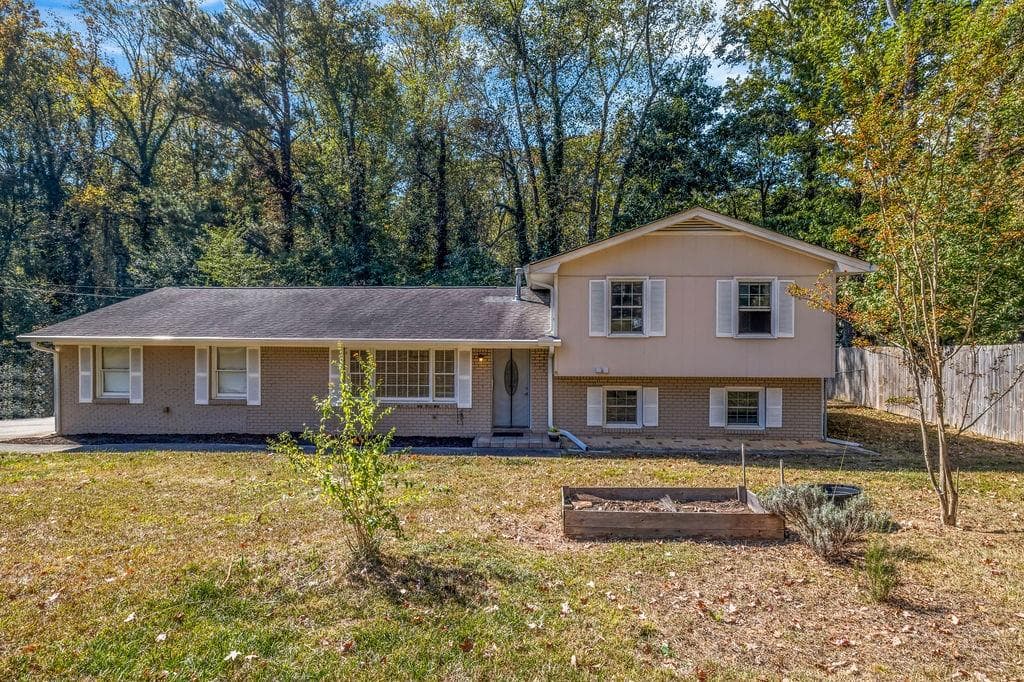 4 bedroom, 2 bathroom, 1,964 sq ft single family residence sold at 1121 Neva Drive, Marietta, GA 30060