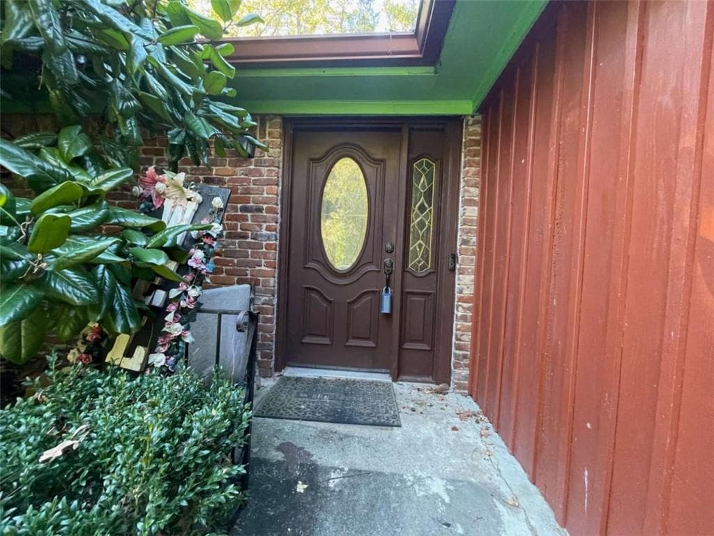 3 bedroom, 2 bathroom, 1,453 sq ft single family residence sold at 2765 Rollingwood Lane, Atlanta, GA 30316