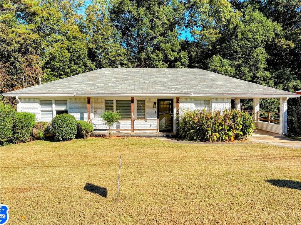 3 bedroom, 3 bathroom, 2,286 sq ft single family residence sold at 1368 Aniwaka Avenue, Atlanta, GA 30311