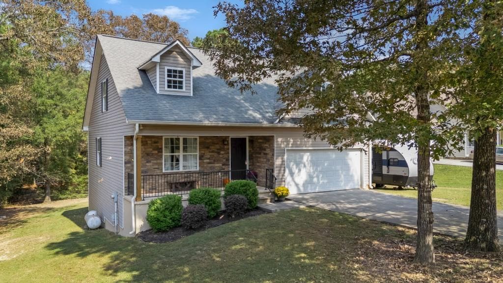 172 Hunters Trail, Calhoun, GA 30701 — most recent listing photo