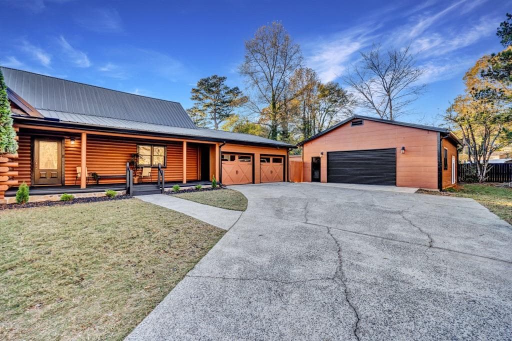 923 Pine Circle, Woodstock, GA 30189 — most recent listing photo