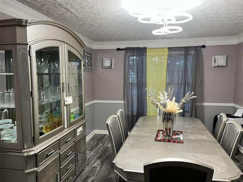 5 bedroom, 3 bathroom, 2,732 sq ft single family residence for sale at 800 SINCLAIR Way, Jonesboro, GA 30238 — photo 6