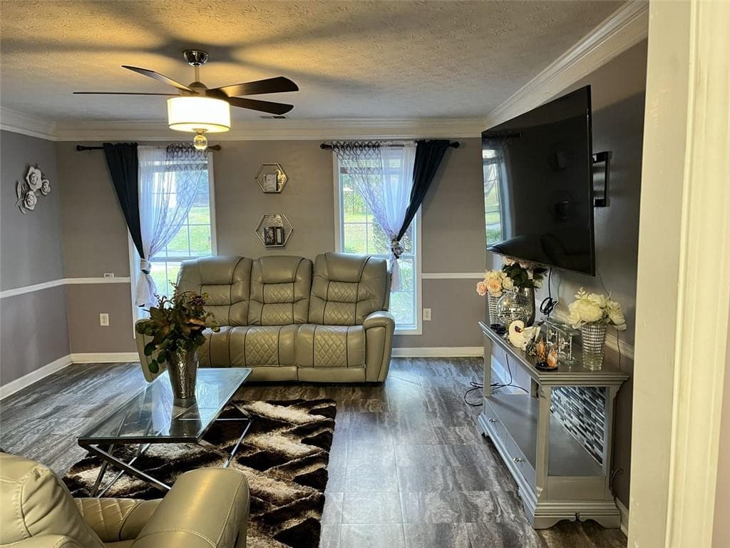 5 bedroom, 3 bathroom, 2,732 sq ft single family residence for sale at 800 SINCLAIR Way, Jonesboro, GA 30238 — photo 5