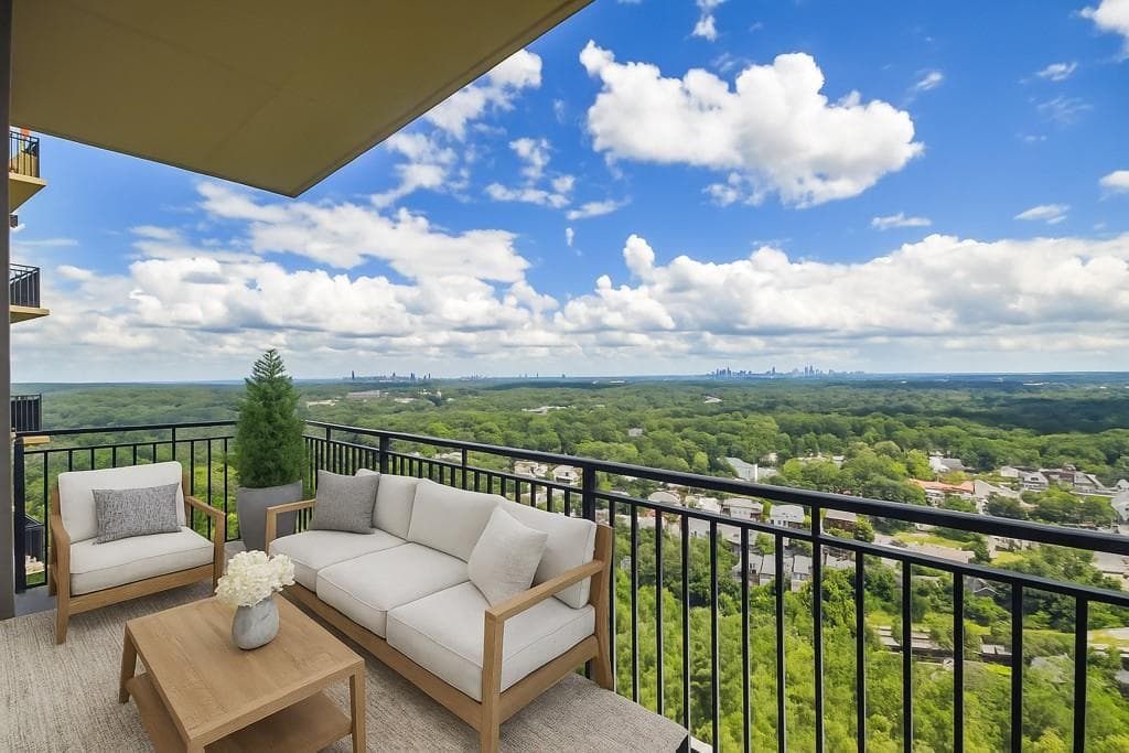 2950 Mount Wilkinson Parkway 613, Atlanta, GA 30339 — most recent listing photo