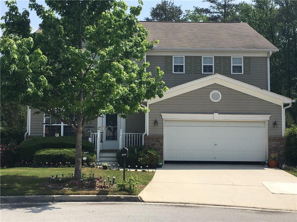 3 bedroom, 2,845 sq ft single family residence sold at 1924 Sweet Flag Road, Lawrenceville, GA 30045