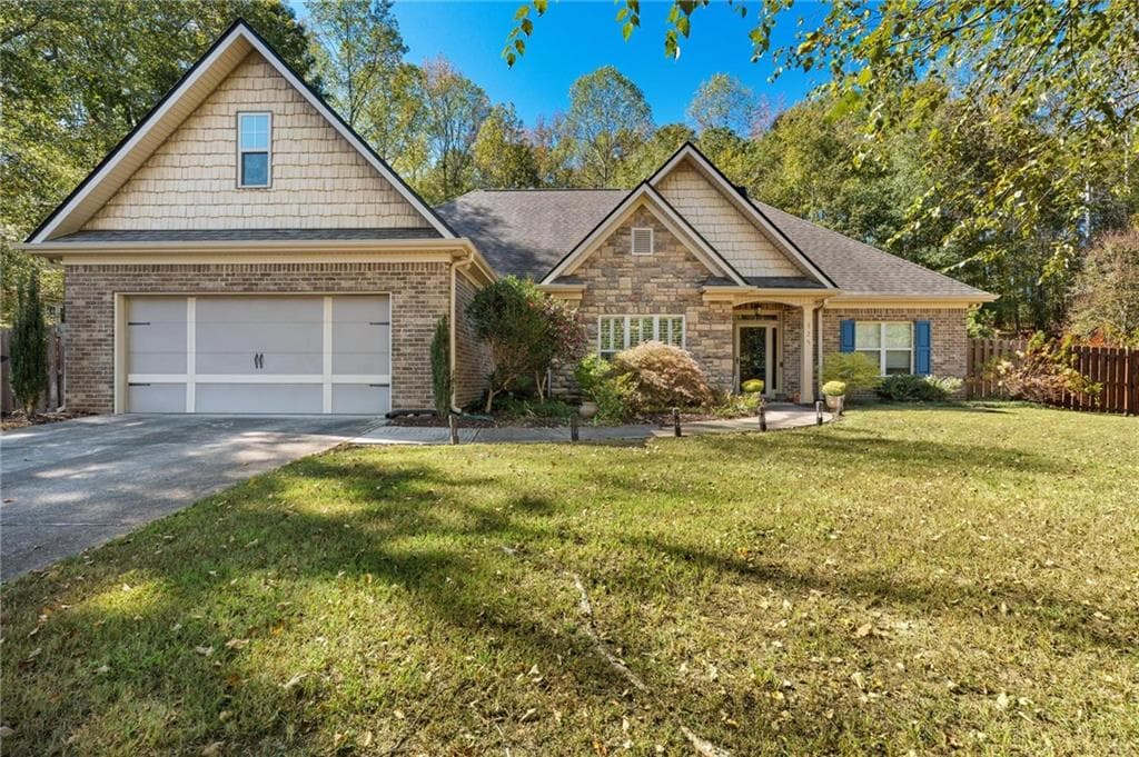 325 Brandish Drive, Newnan, GA 30263 — most recent listing photo