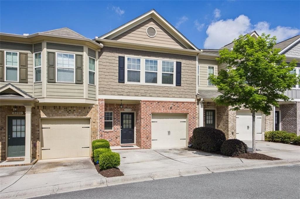3 bedroom, 3 bathroom, 1,652 sq ft townhouse sold at 3203 CYRUS POINT Lane, Kennesaw, GA 30152