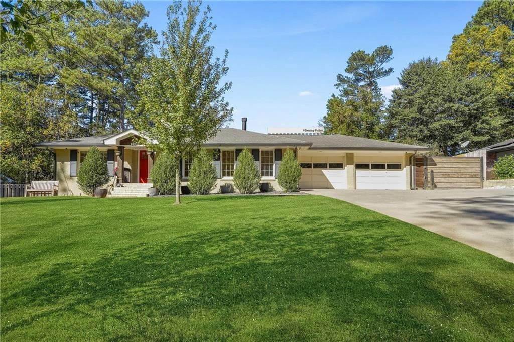 2102 Fisher Trail, Atlanta, GA 30345 — most recent listing photo