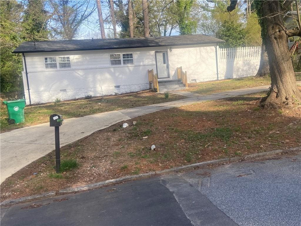 1905 robinhill Court, Tucker, GA 30084 — most recent listing photo
