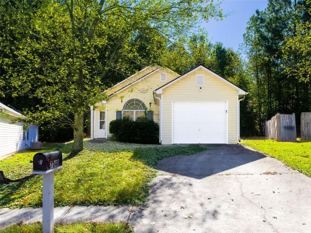 7048 Branch Crossing Way, Douglasville, GA 30134 — most recent listing photo